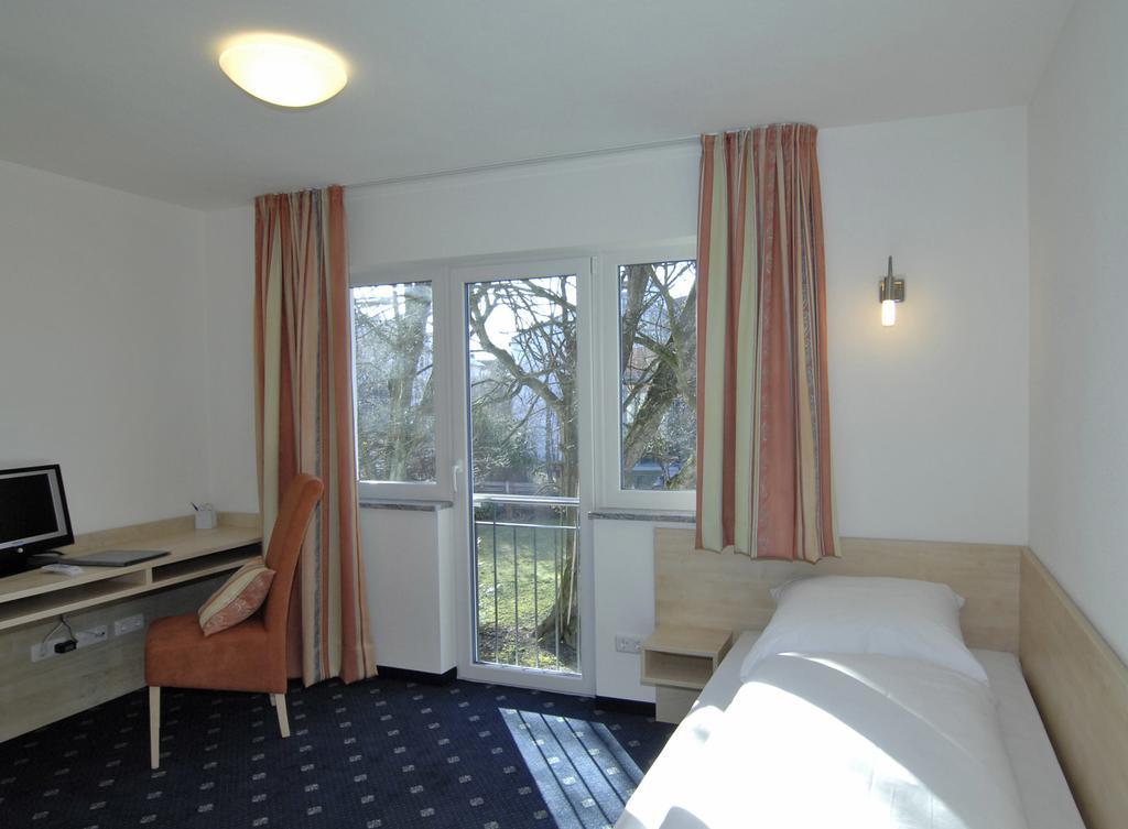 Landhaus Sixtmuehle Taufkirchen (Munich) Quarto foto