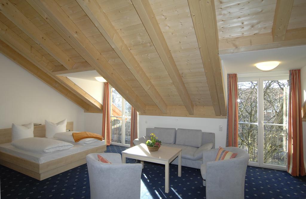 Landhaus Sixtmuehle Taufkirchen (Munich) Quarto foto